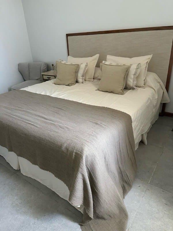Cubresommier, La Parra Diseño Textil